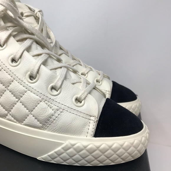 CHANEL 21B Quilted Lambskin High Top Sneaker Ivory Black Suede Cap Toe Size 37.5 - Picture 2 of 12